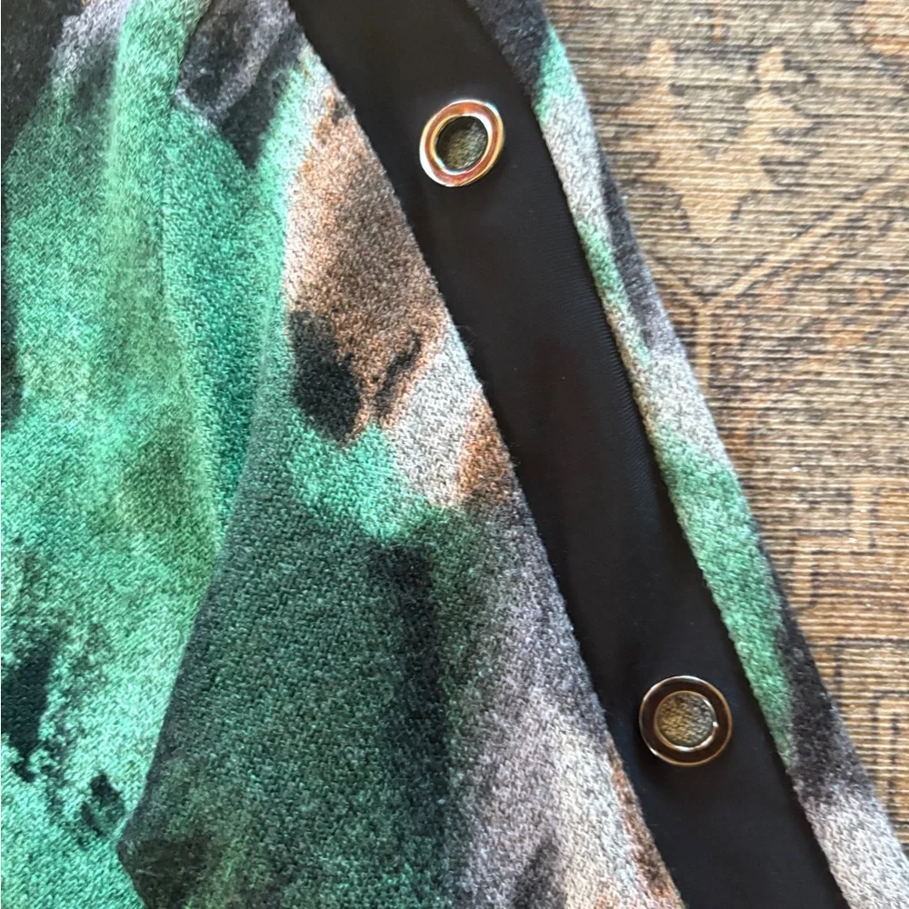 Joseph Ribkoff Abstract Print Sweater with grommet Detail Sz M - Picture 10 of 13